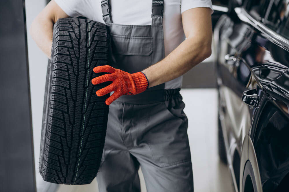 How to Choose the Right Tyres Online for Your Car in Dubai